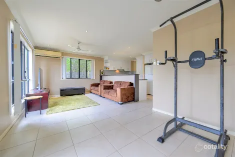 Property photo of 10/25 Roberts Street South Gladstone QLD 4680