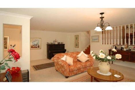 Property photo of 33 Parklands Drive Shellharbour NSW 2529