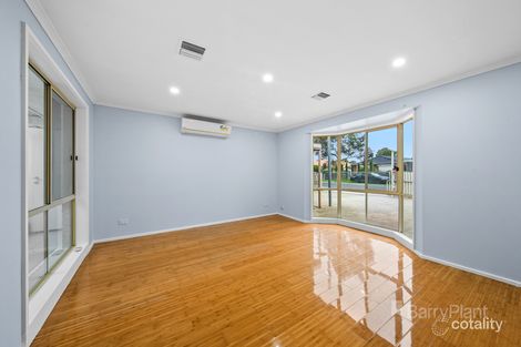 35 Paringa Dr, St Albans, VIC 3021