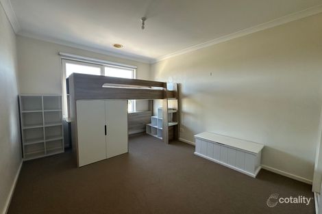 Property photo of 3/3 Gourlay Road Hillside VIC 3037