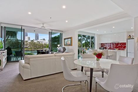 Property photo of 1010/33 T E Peters Drive Broadbeach Waters QLD 4218