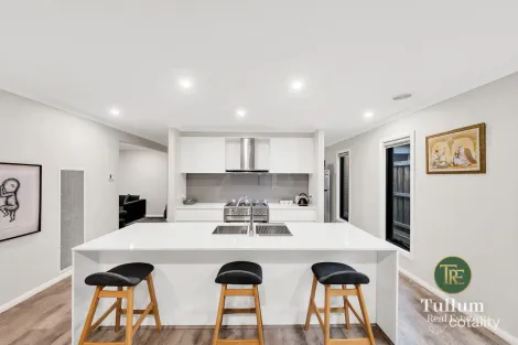 Property photo of 79 Moxham Drive Clyde North VIC 3978