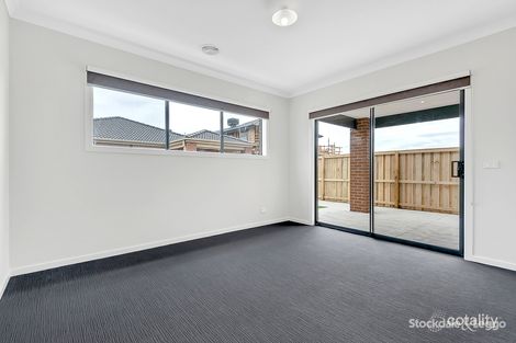 Property photo of 14 Naroon Drive Kalkallo VIC 3064