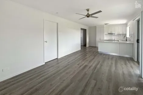 Property photo of 9 Cherry Venture Drive Eli Waters QLD 4655