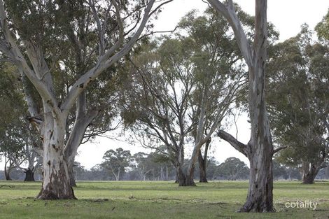 137 Kadnook-Connewirricoo Rd, Kadnook, VIC 3318