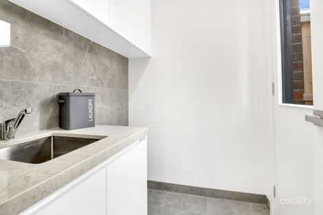 Property photo of 30 Clapham Avenue Wollert VIC 3750