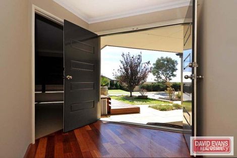 Property photo of 32 Champaigne Drive Tapping WA 6065