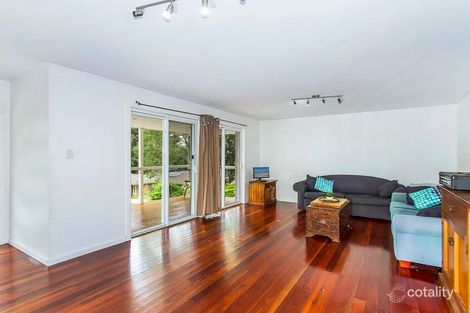 Property photo of 28 Old Farm Place Ourimbah NSW 2258