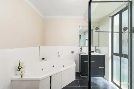 Property photo of 10 Pershing Street Wandal QLD 4700