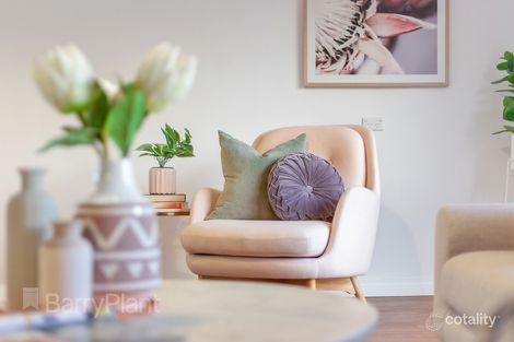 Property photo of 14 Aldergate Crescent Kings Park VIC 3021