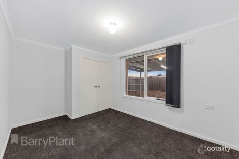 Property photo of 14 Aldergate Crescent Kings Park VIC 3021