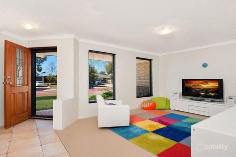 Property photo of 2 Avon Crescent Atwell WA 6164