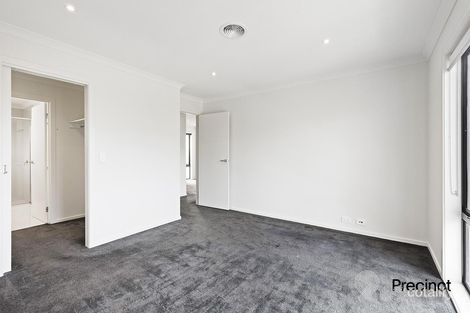 Property photo of 27 Greenwich Crescent Bundoora VIC 3083