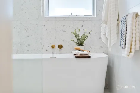 Property photo of 100 Weaponess Road Wembley Downs WA 6019