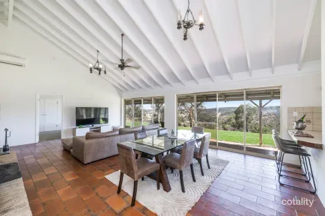 167 Davis Rd, Lower Chittering, WA 6084