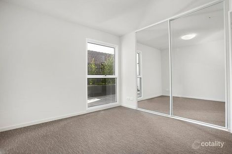 Property photo of 103/95 Warrigal Road Hughesdale VIC 3166