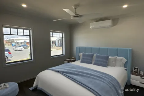 Property photo of 38 Oakover Crescent Nirimba QLD 4551