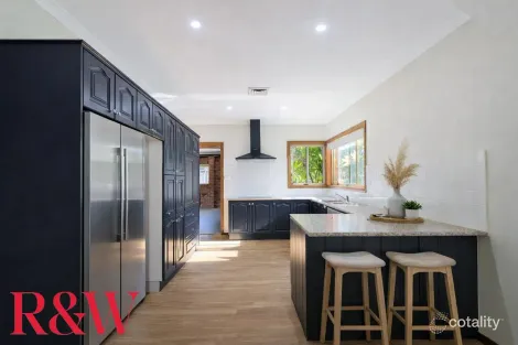 Property photo of 99 Abington Crescent Glen Alpine NSW 2560