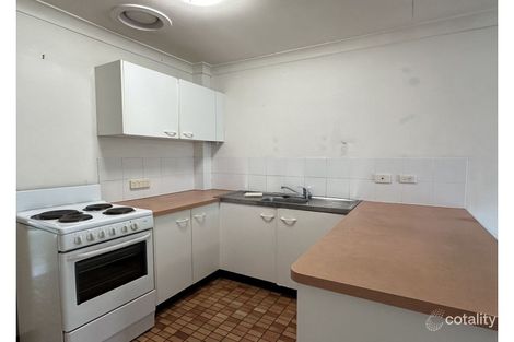 4/111 Sunshine Bvd, Mermaid Waters, QLD 4218