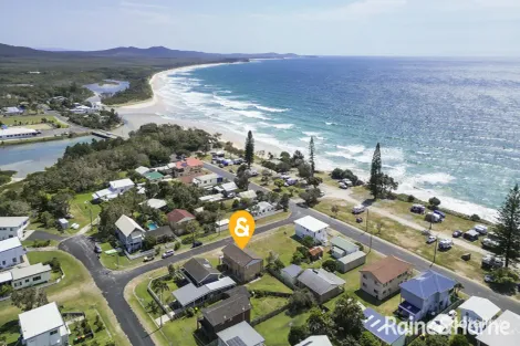 1 Boronia St, Brooms Head, NSW 2463