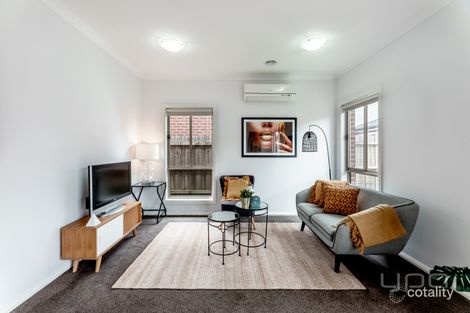 Property photo of 1/6 Hedland Court Craigieburn VIC 3064