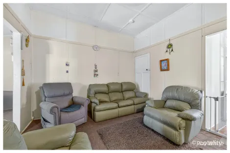 Property photo of 39 Harbourne Street Koongal QLD 4701