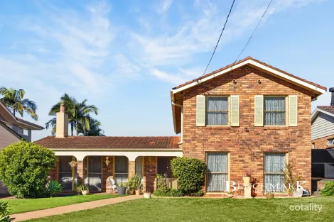 6 ELOUERA CRES, MOOREBANK, NSW 2170
