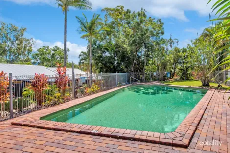 Property photo of 27/28 Island Drive Cannonvale QLD 4802
