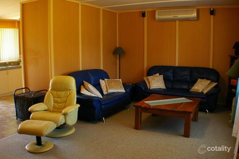 Property photo of 138 Sovereign Hill Drive Gabbadah WA 6041