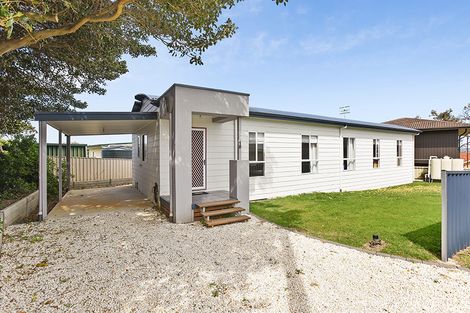 Property photo of 18 Dundalk Avenue McCracken SA 5211