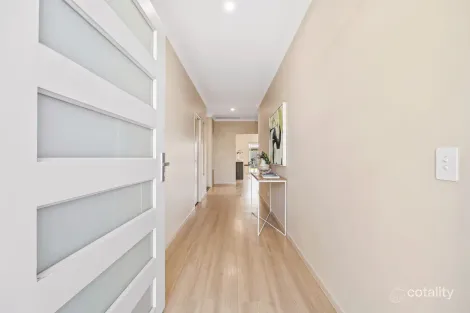 Property photo of 5 Mayfair Crescent Baringa QLD 4551