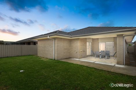 Property photo of 5 Pashanger Court Pakenham VIC 3810