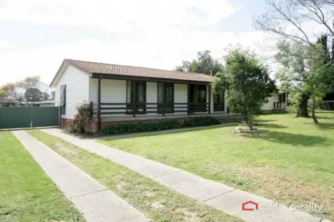 Property photo of 69 McKell Avenue Mount Austin NSW 2650