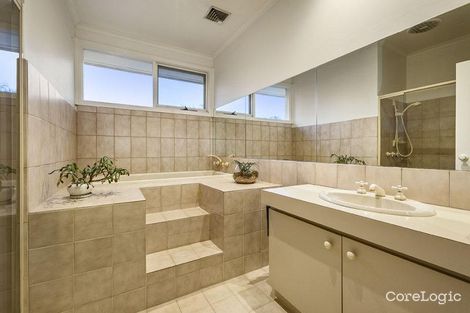 Property photo of 1 Rothesay Avenue Brighton VIC 3186