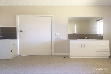 Property photo of 1/23 Savages Lane Woodend VIC 3442