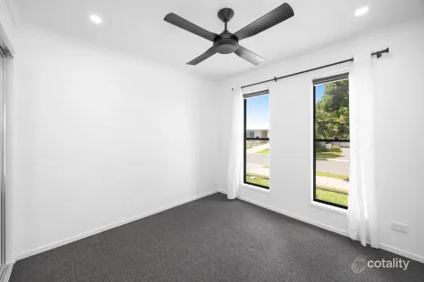 Property photo of 39 Roseleaf Crescent Palmview QLD 4553
