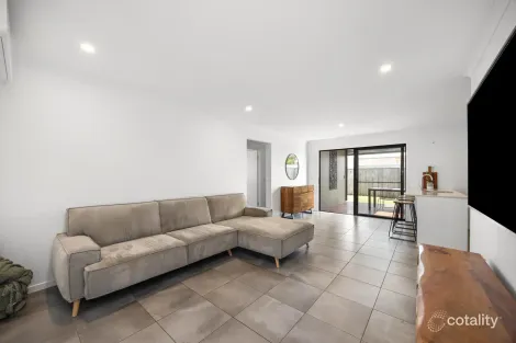 Property photo of 39 Roseleaf Crescent Palmview QLD 4553