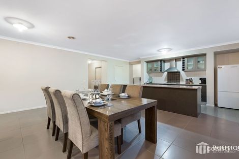 Property photo of 42 Kindred Avenue Cranbourne North VIC 3977