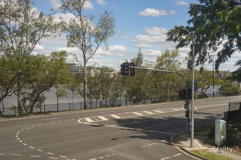 Property photo of 102/435 Coronation Drive Auchenflower QLD 4066