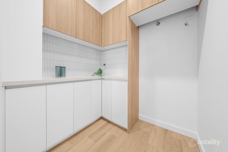 Property photo of 15 Lowline Way Wollert VIC 3750