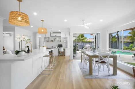 Property photo of 12 Leila Court Mudgeeraba QLD 4213