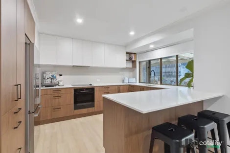 Property photo of 104 Donnington Street Carindale QLD 4152