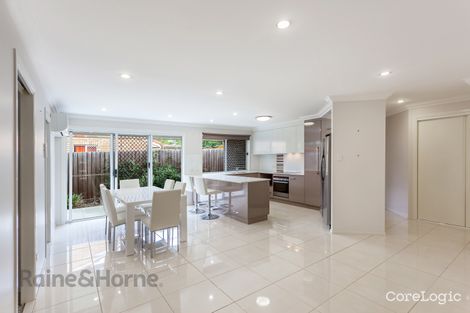 Property photo of 2/310A Hume Street Centenary Heights QLD 4350