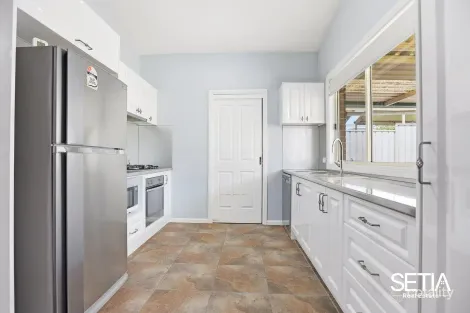 Property photo of 17A Baxter Crescent Glendenning NSW 2761