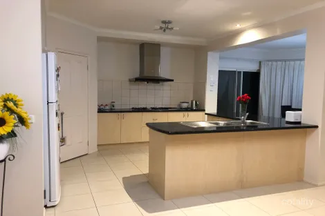 Property photo of 2 Kenross Close Point Cook VIC 3030