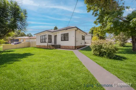 48 Grandview Dr, Campbelltown, NSW 2560