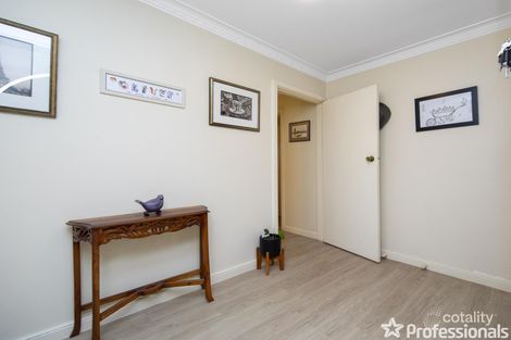 Property photo of 2 Holly Way West Kalamunda WA 6076