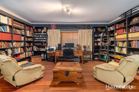 Property photo of 16 Ebony Place Stretton QLD 4116
