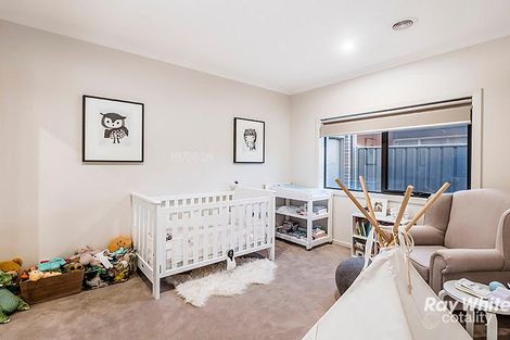 Property photo of 3 Aphrodite Way Cranbourne West VIC 3977