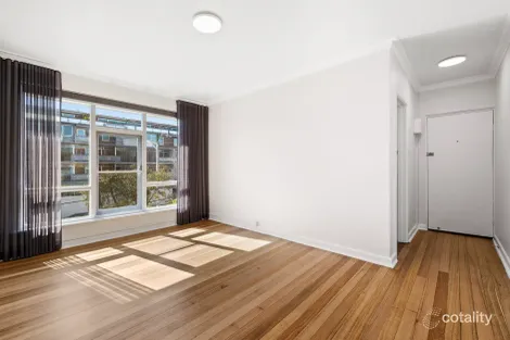 9/233-235 Canterbury Rd, St Kilda West, VIC 3182